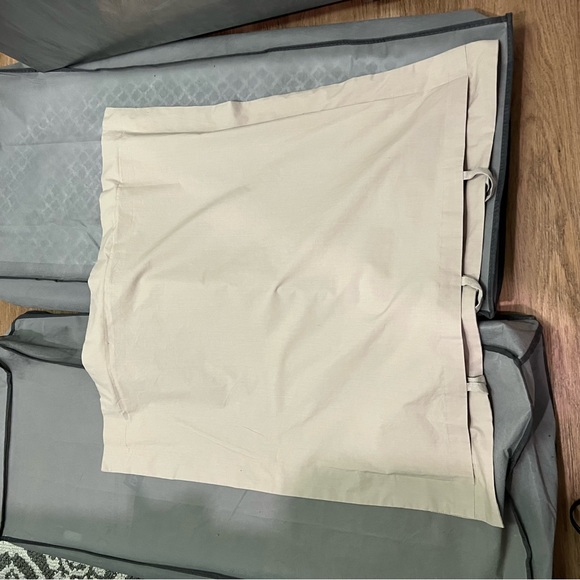 NWOT Crate&Barrel pillow euro 26x26 sham linen lurex stripe, tan gold detail - Picture 4 of 7